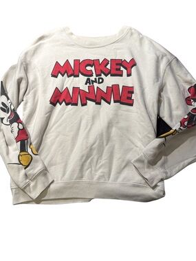 RARE vintage Disney Mickey and Minnie sweatshirt